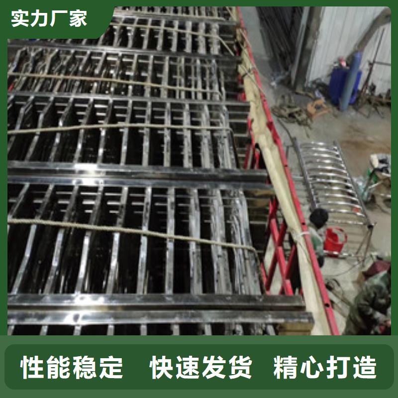 桥梁护栏-方管防撞护栏精心选材