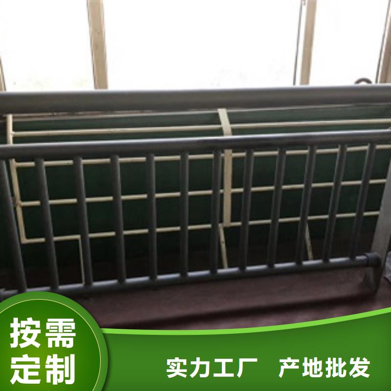 【护栏4,热镀锌喷塑钢板立柱长期供应】