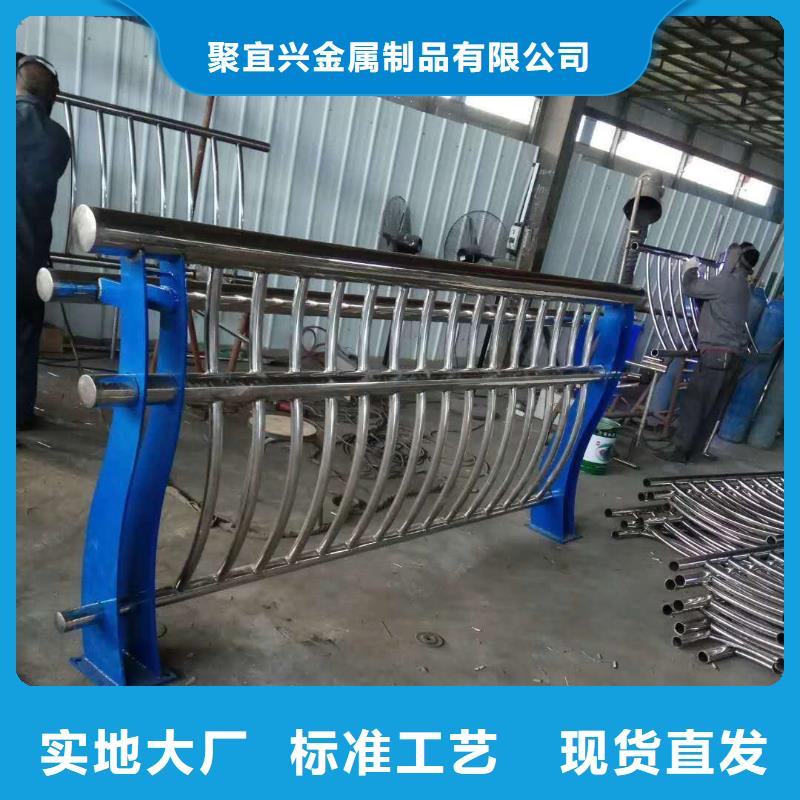 防撞护栏,国道抗冲击围栏厂家工艺先进