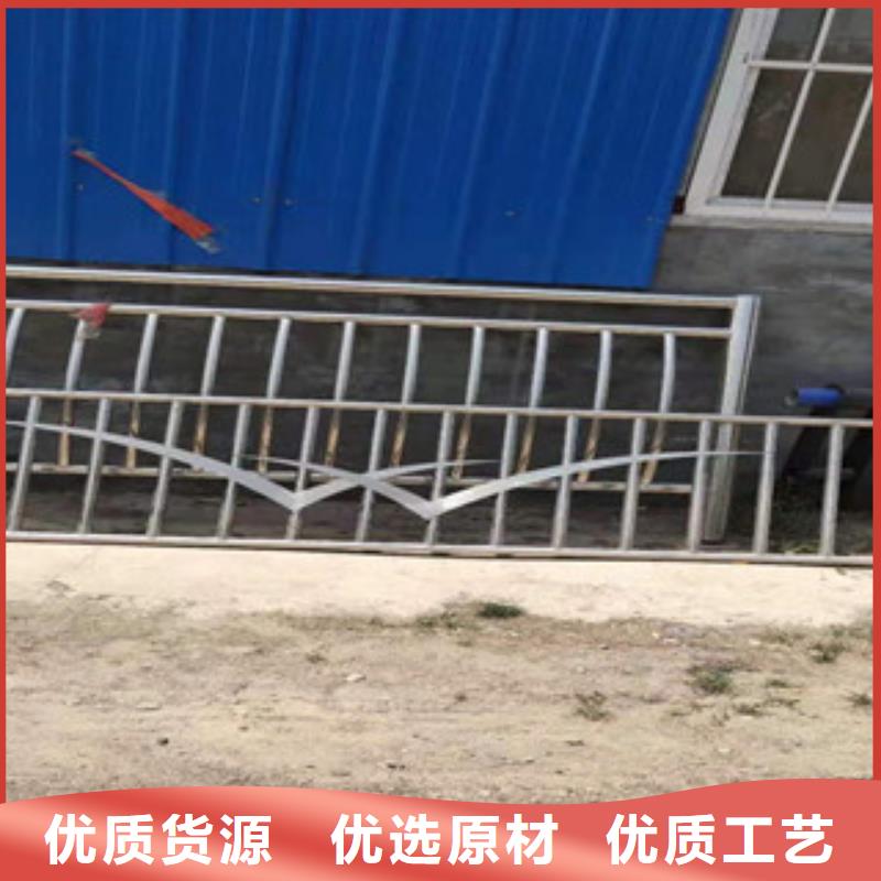 桥梁防撞护栏不锈钢复合管护栏不断创新