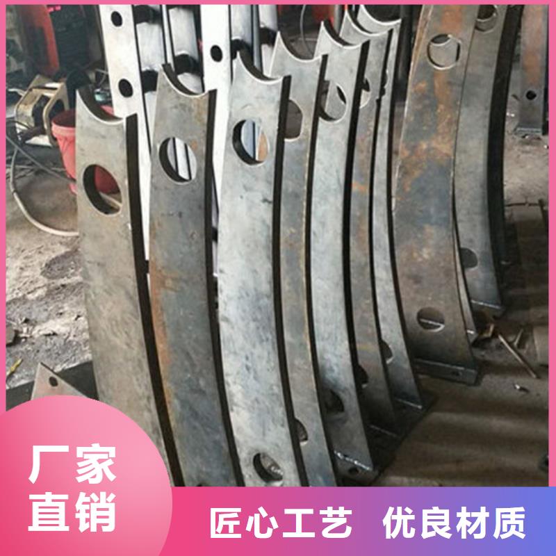 不锈钢复合管护栏人车分流栏把实惠留给您