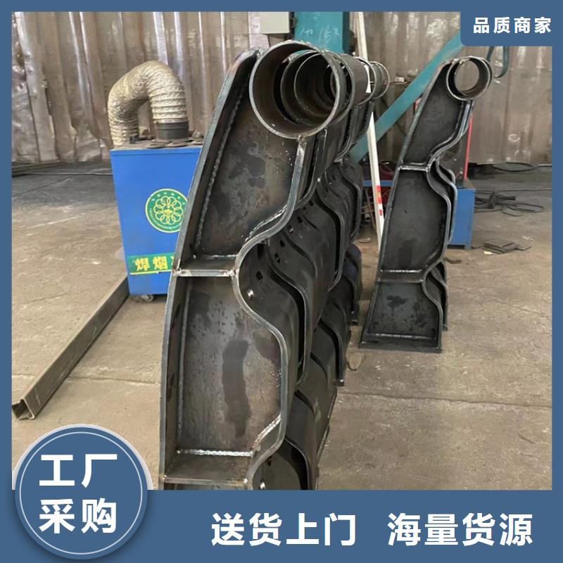 护栏国道抗冲击围栏现货充足