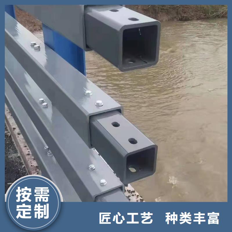 防撞护栏【镀锌波形护栏】选择大厂家省事省心