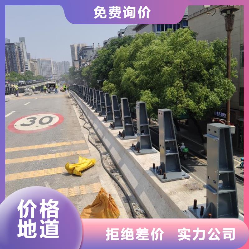陵水县天桥不锈钢仿木防撞栏杆加工