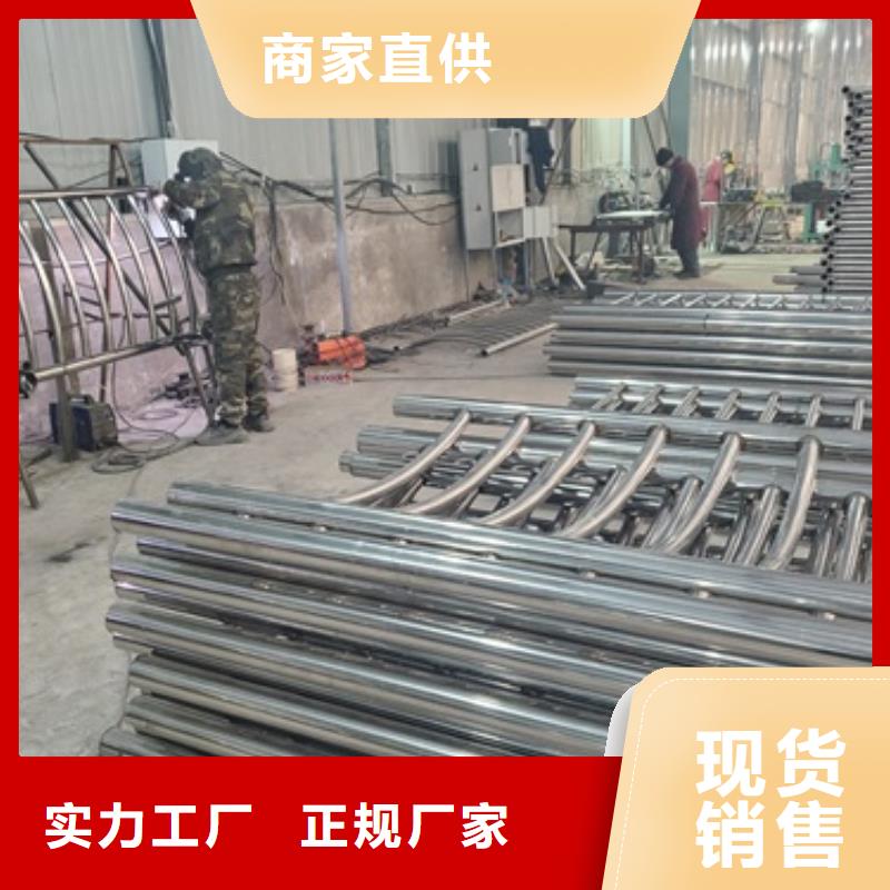 防撞护栏扶手木钢丝绳护栏销售的是诚信