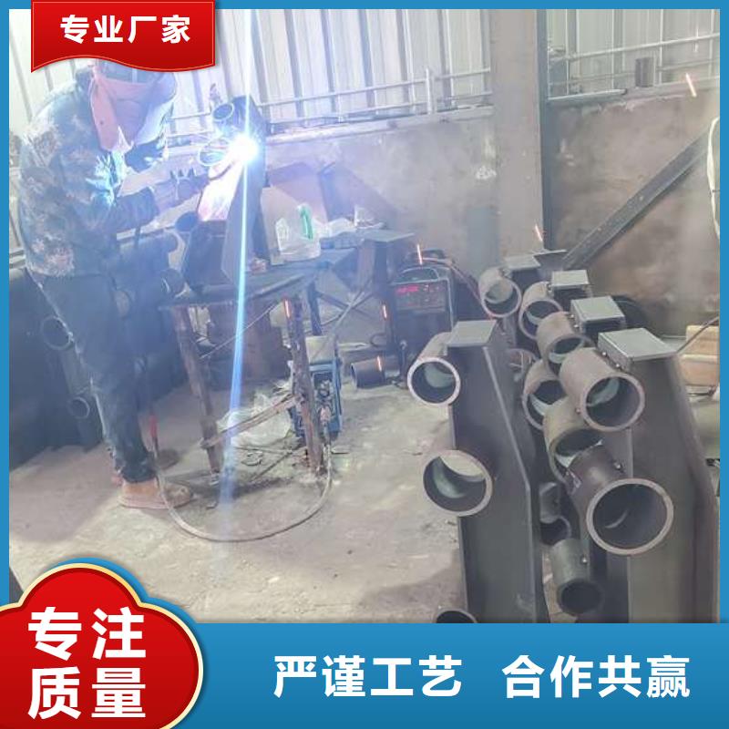 防撞护栏热镀锌立柱厂家十分靠谱