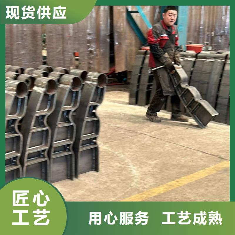 桥梁护栏厂家-中央分隔栏原料层层筛选