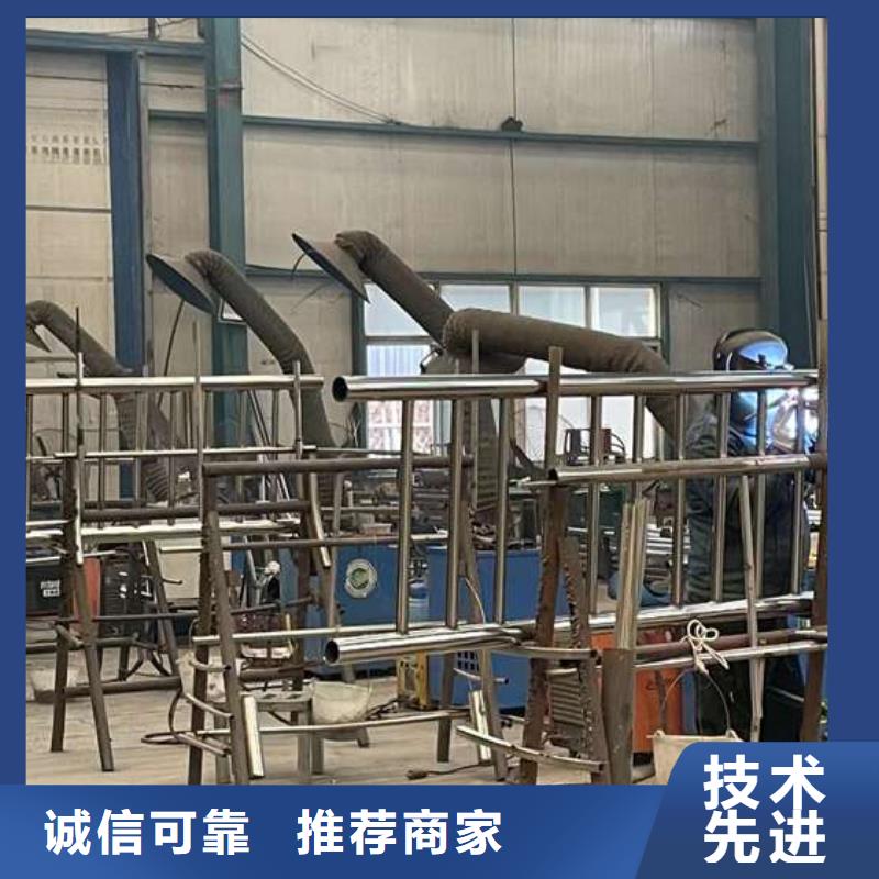 护栏1道路护栏厂好产品有口碑