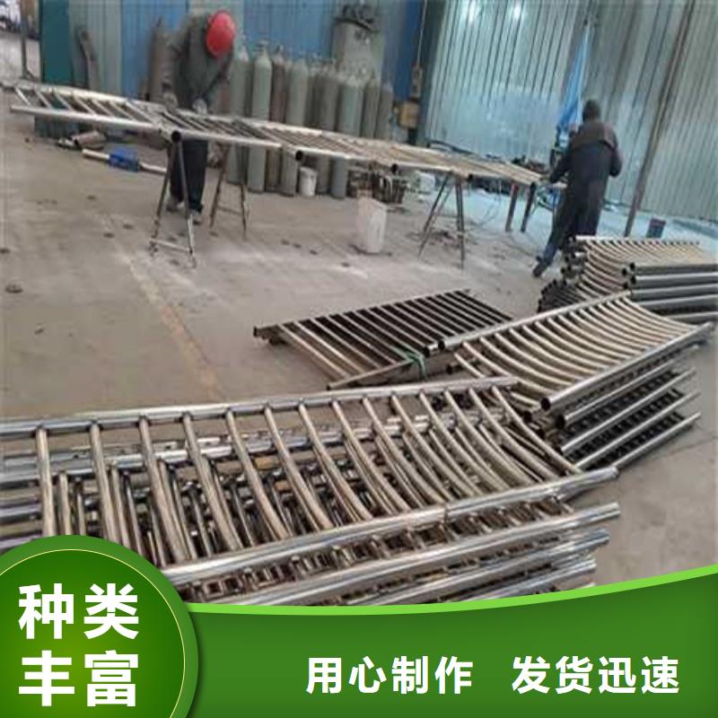 护栏1M型防撞护栏厂家货源