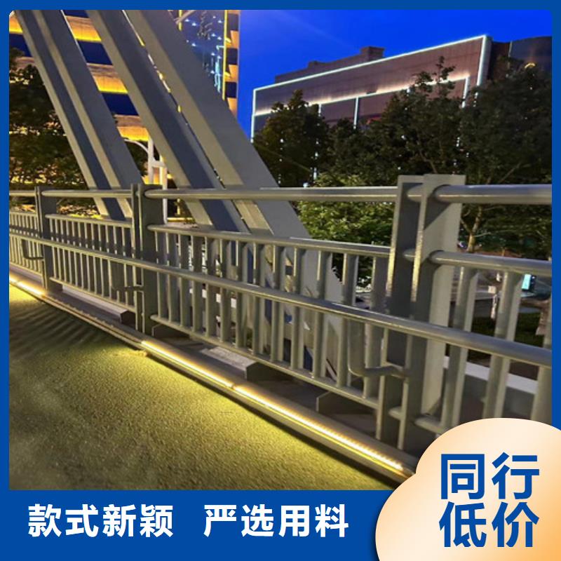 【护栏镀锌波形护栏源厂定制】