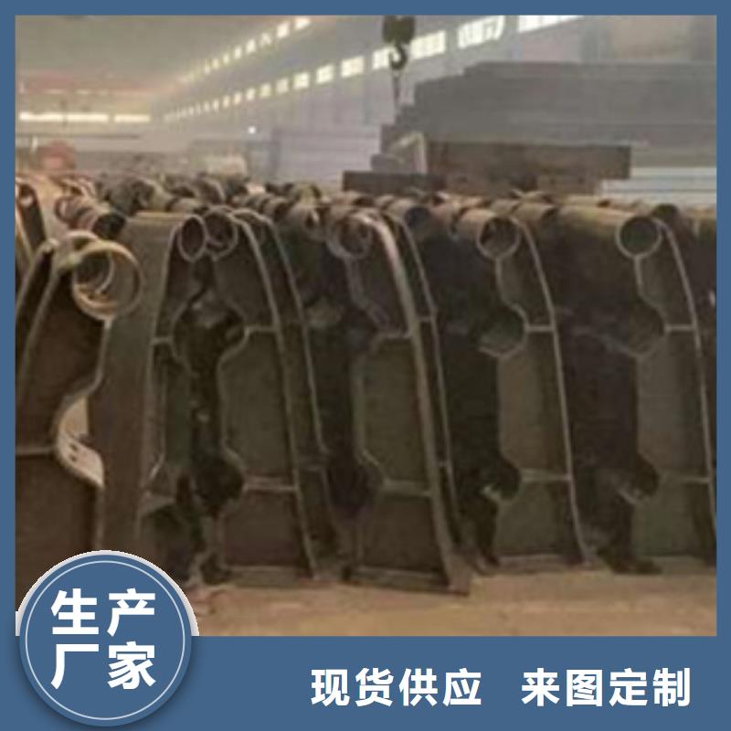路边防撞护栏厂家低价出货