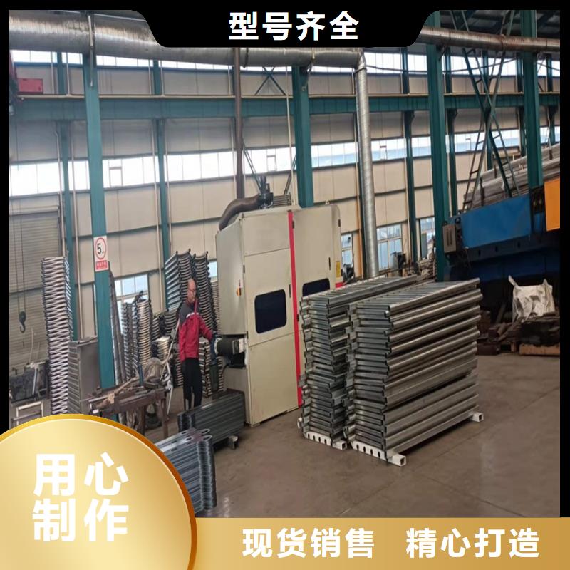 防撞桥梁护栏_不锈钢护栏N年大品牌