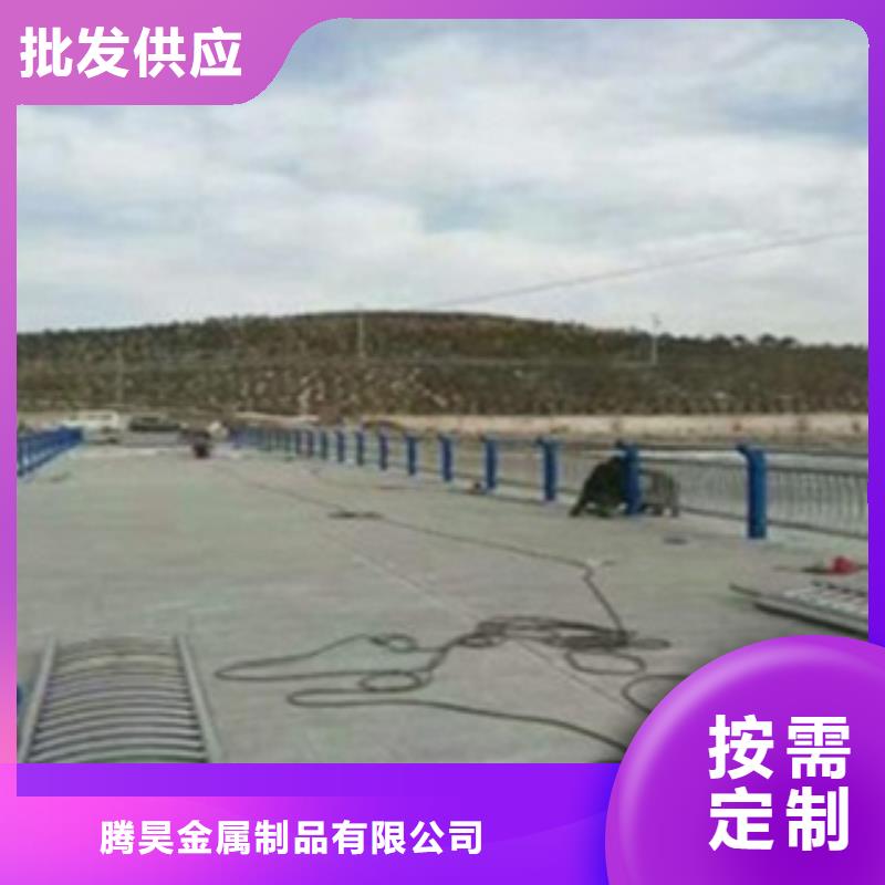 不锈钢复合管护栏2中央分隔栏品质服务诚信为本